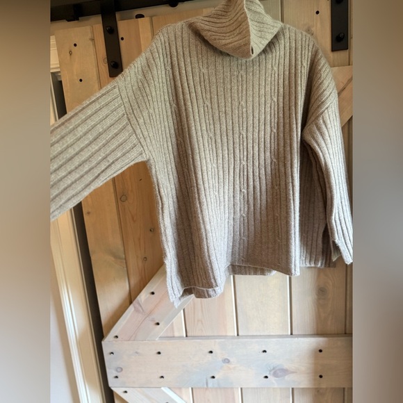 NWOT The Cashmere Project Cozy Ribbed Turtleneck Sweater - Picture 9 of 13